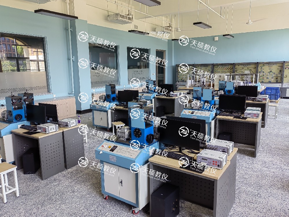 中原科技学院新校区理工学部实验室建设项目 顺利安装、调试、培训、验收通过